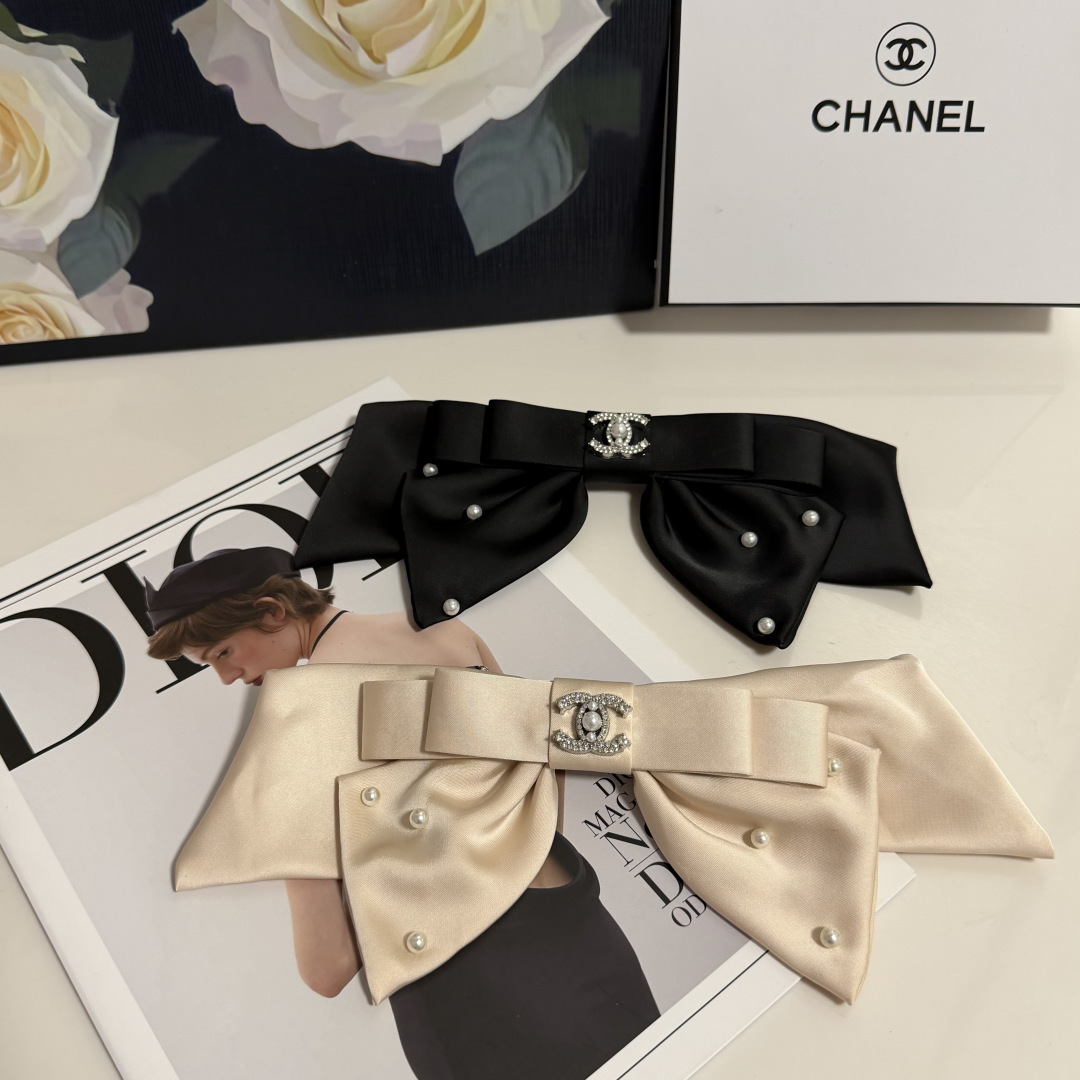 配专柜包装Chanel（香奈儿）最新蝴蝶结中古珍珠发夹#信我！人手必备的单品 这件必须买洋气神仙颜值💕💫