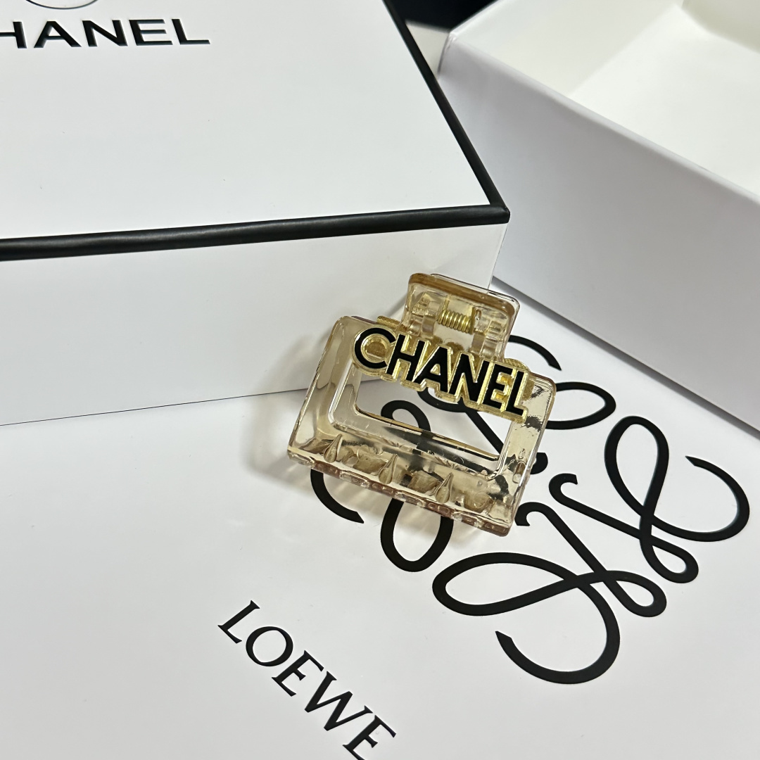 （单个）配专柜包装 Chanel（香奈儿）最新爆款来啦✨💫中古vintage复古抓夹优雅的girl值得入