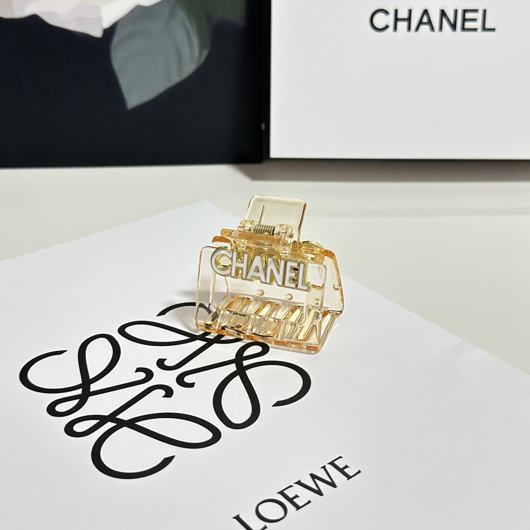 （单个）配专柜包装 Chanel（香奈儿）最新爆款来啦✨💫中古vintage复古抓夹优雅的girl值得入