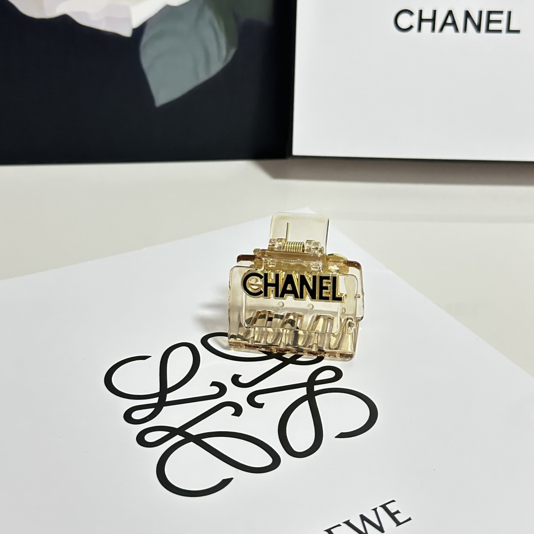 （单个）配专柜包装 Chanel（香奈儿）最新爆款来啦✨💫中古vintage复古抓夹优雅的girl值得入