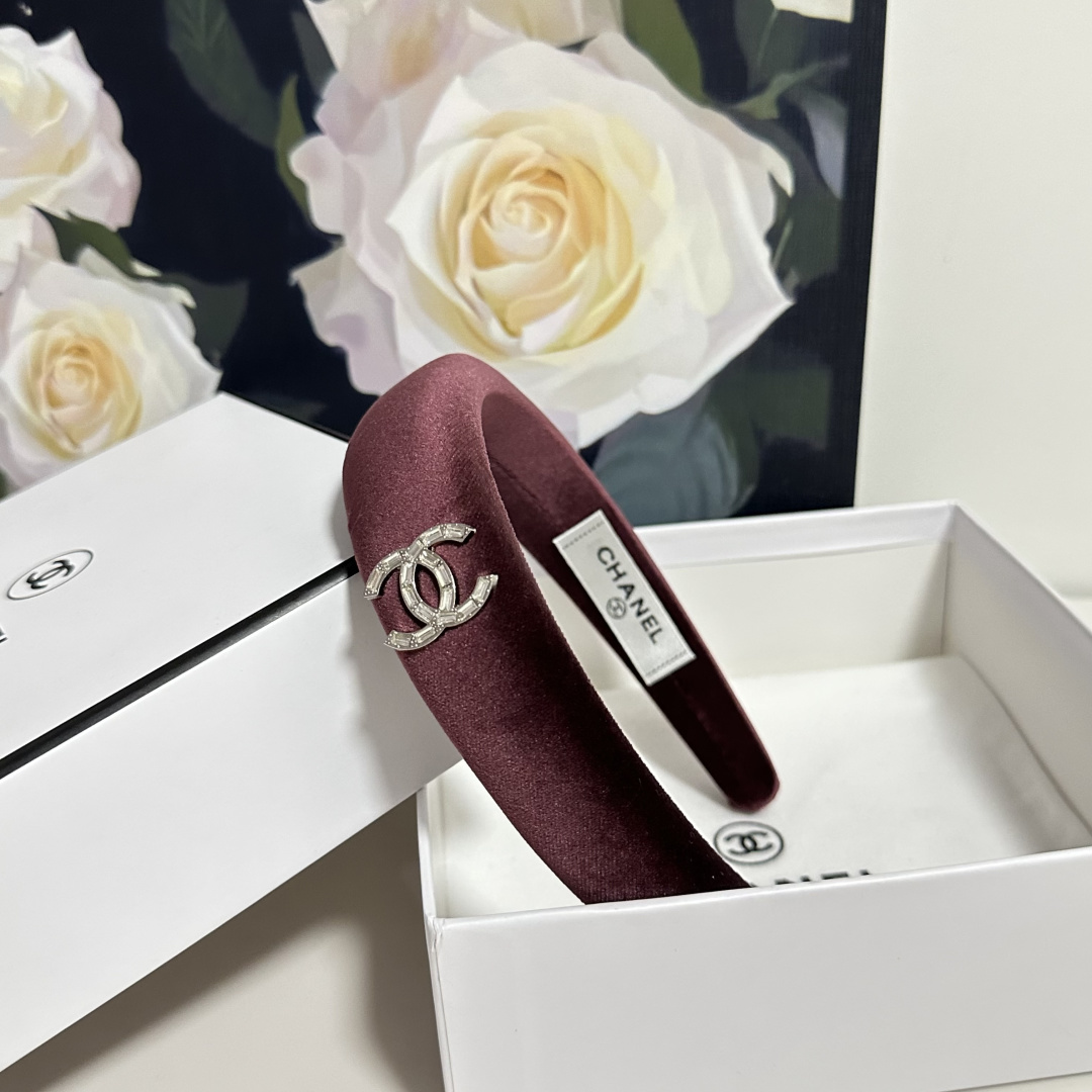 配专柜包装Chanel（香奈儿）最新丝绒发箍小仙女快入手特殊材质 不嘞头可盐可甜～