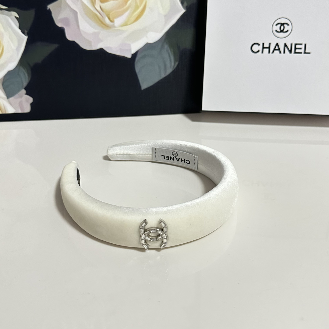 配专柜包装Chanel（香奈儿）最新丝绒发箍小仙女快入手特殊材质 不嘞头可盐可甜～