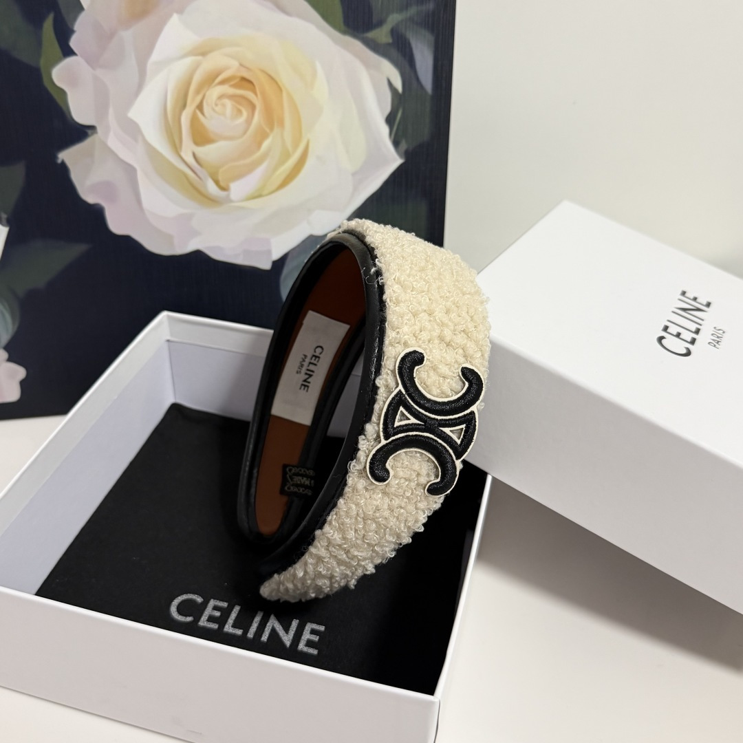 配专柜包装Celine（赛琳）最新发箍小仙女快入手特殊材质 不嘞头可盐可甜～