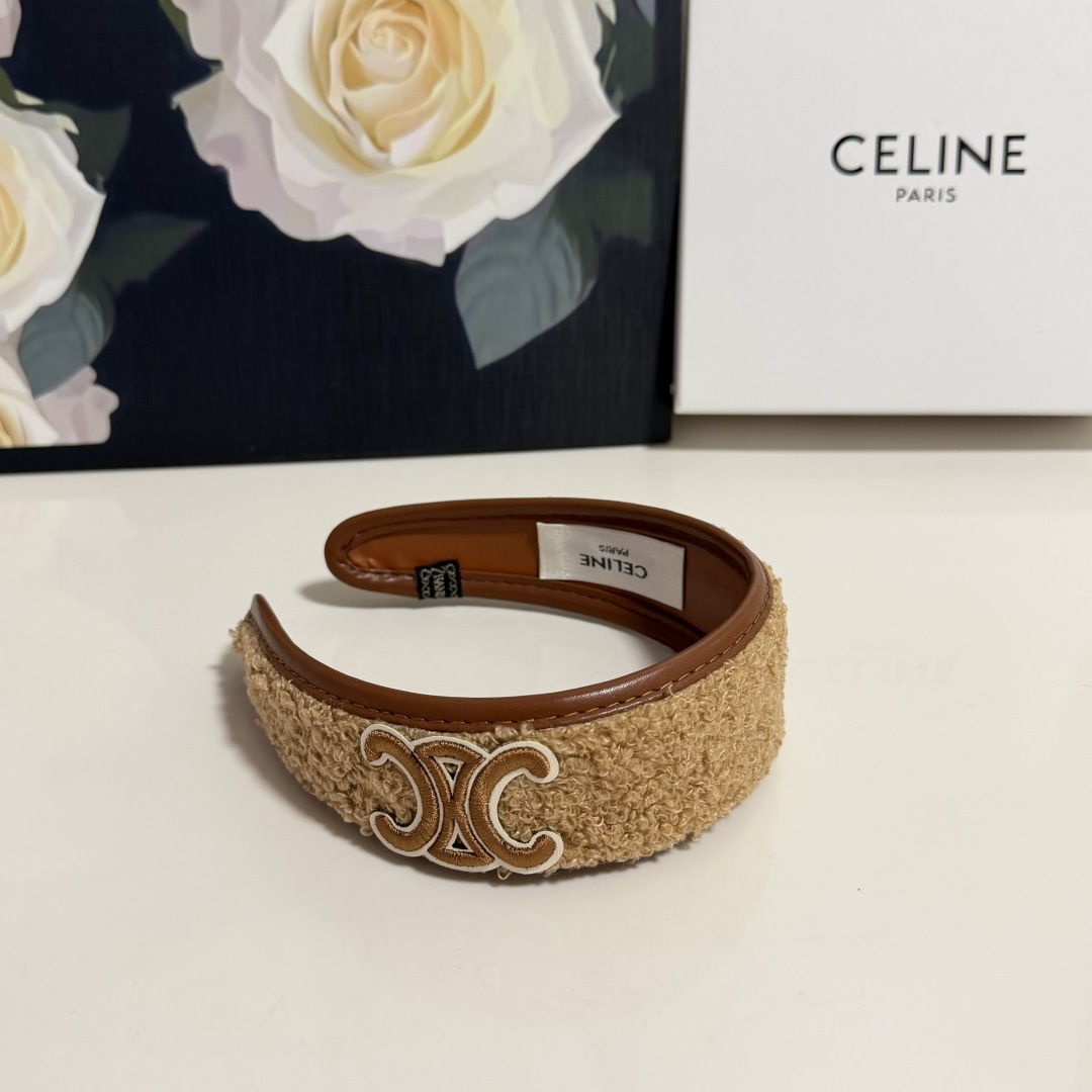 配专柜包装Celine（赛琳）最新发箍小仙女快入手特殊材质 不嘞头可盐可甜～