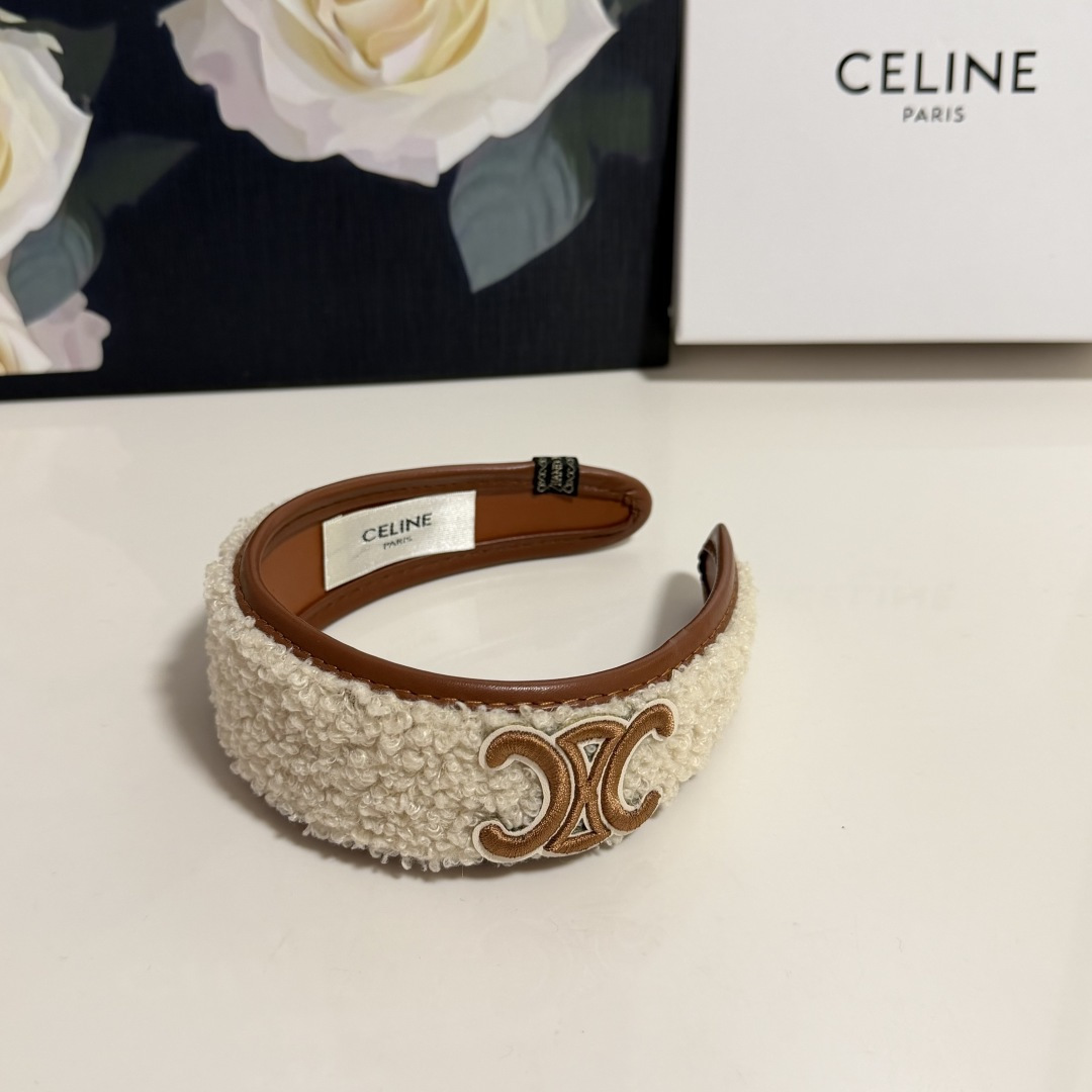 配专柜包装Celine（赛琳）最新发箍小仙女快入手特殊材质 不嘞头可盐可甜～