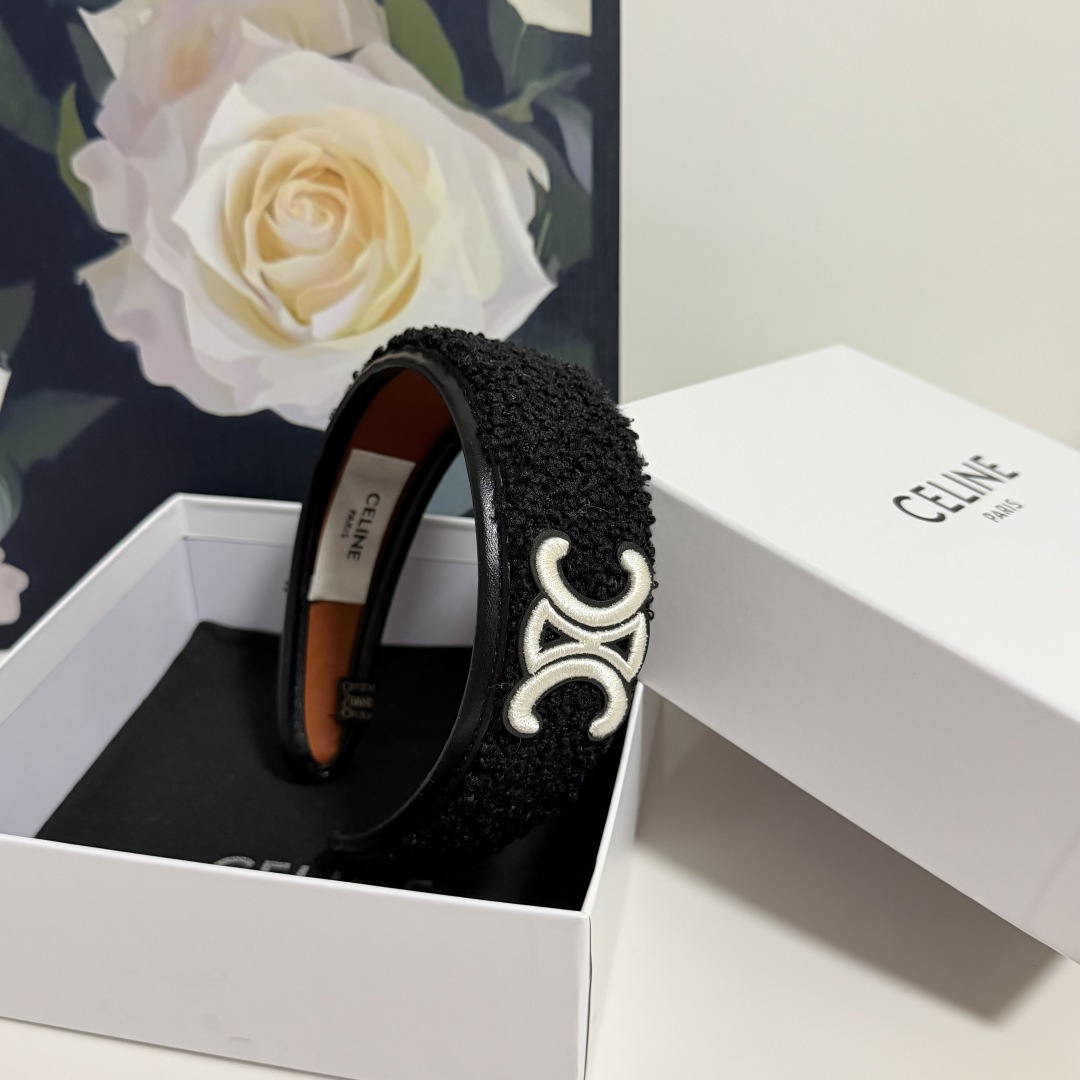 配专柜包装Celine（赛琳）最新发箍小仙女快入手特殊材质 不嘞头可盐可甜～