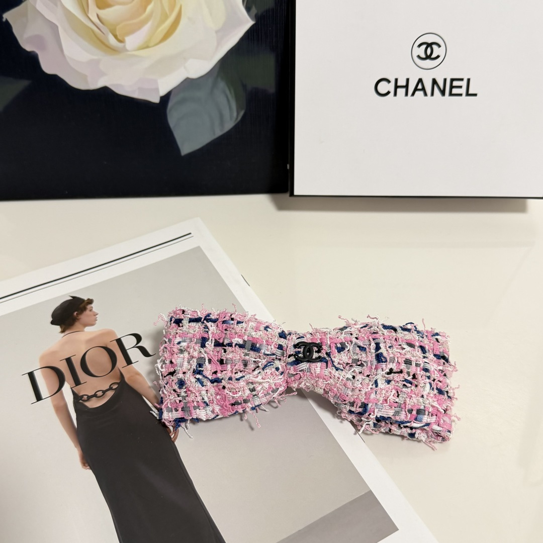 配专柜包装Chanel（香奈儿）最新蝴蝶结发夹#信我！人手必备的单品 这件必须买洋气神仙颜值💕💫小仙女要