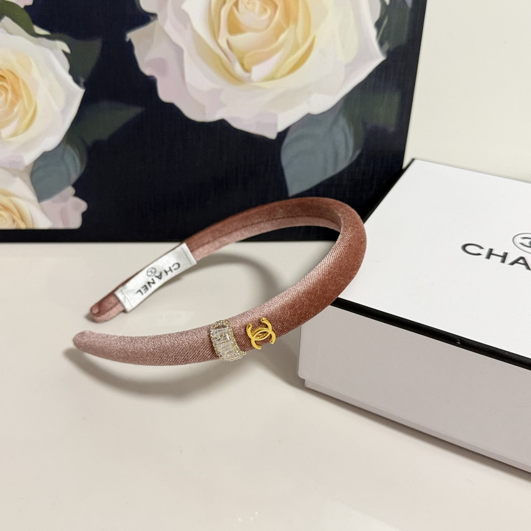 配专柜包装Chanel（香奈儿）最新发箍小仙女快入手特殊材质 不嘞头可盐可甜～