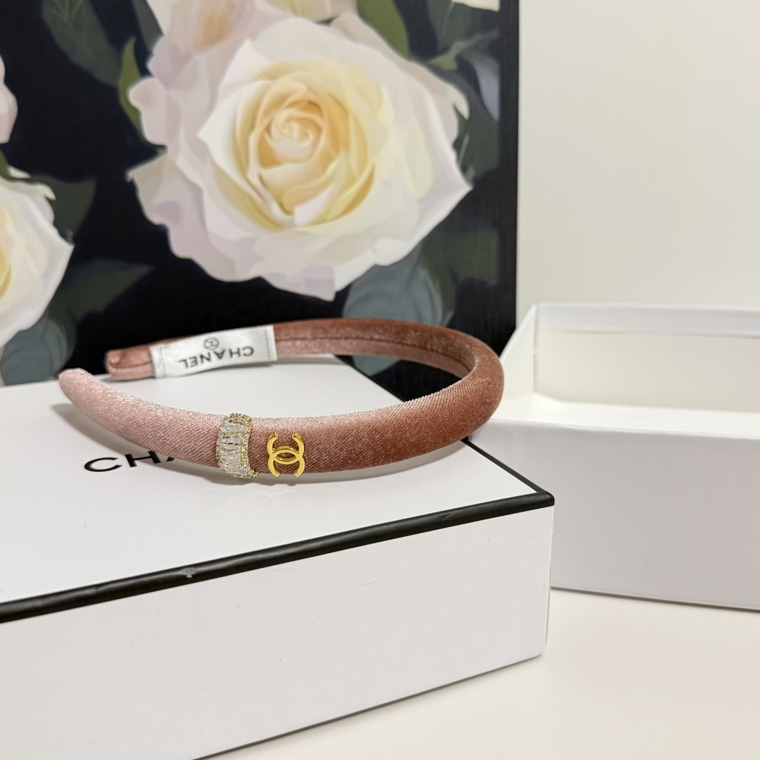 配专柜包装Chanel（香奈儿）最新发箍小仙女快入手特殊材质 不嘞头可盐可甜～