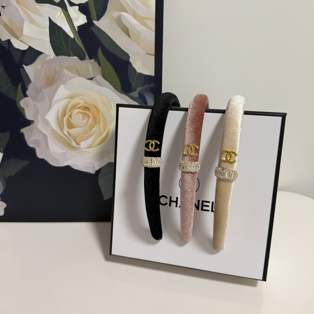 配专柜包装Chanel（香奈儿）最新发箍小仙女快入手特殊材质 不嘞头可盐可甜～