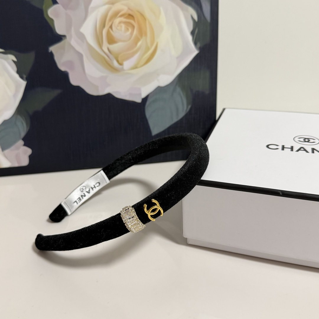 配专柜包装Chanel（香奈儿）最新发箍小仙女快入手特殊材质 不嘞头可盐可甜～