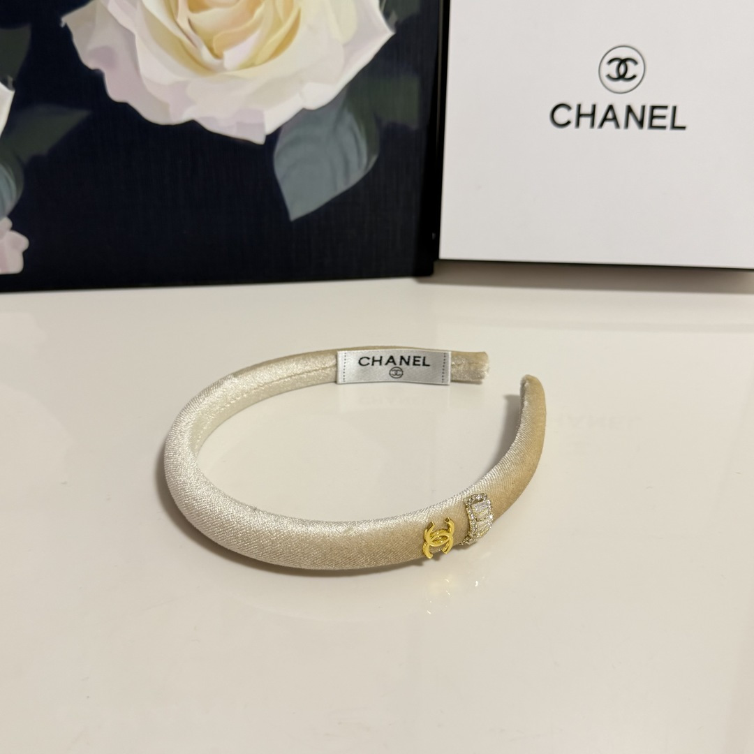 配专柜包装Chanel（香奈儿）最新发箍小仙女快入手特殊材质 不嘞头可盐可甜～