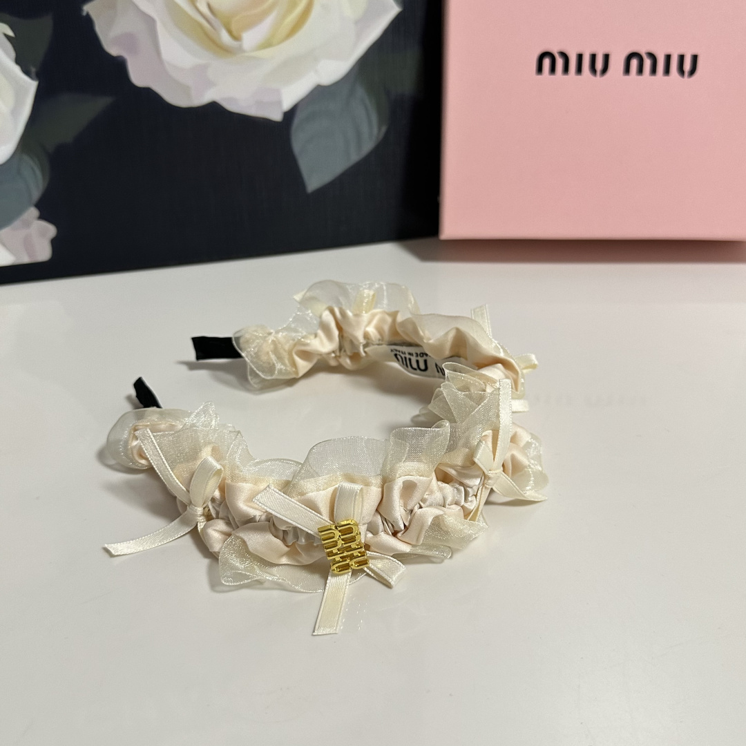 配专柜包装MiuMiu（缪缪）最新发箍小仙女快入手特殊材质 不嘞头可盐可甜～