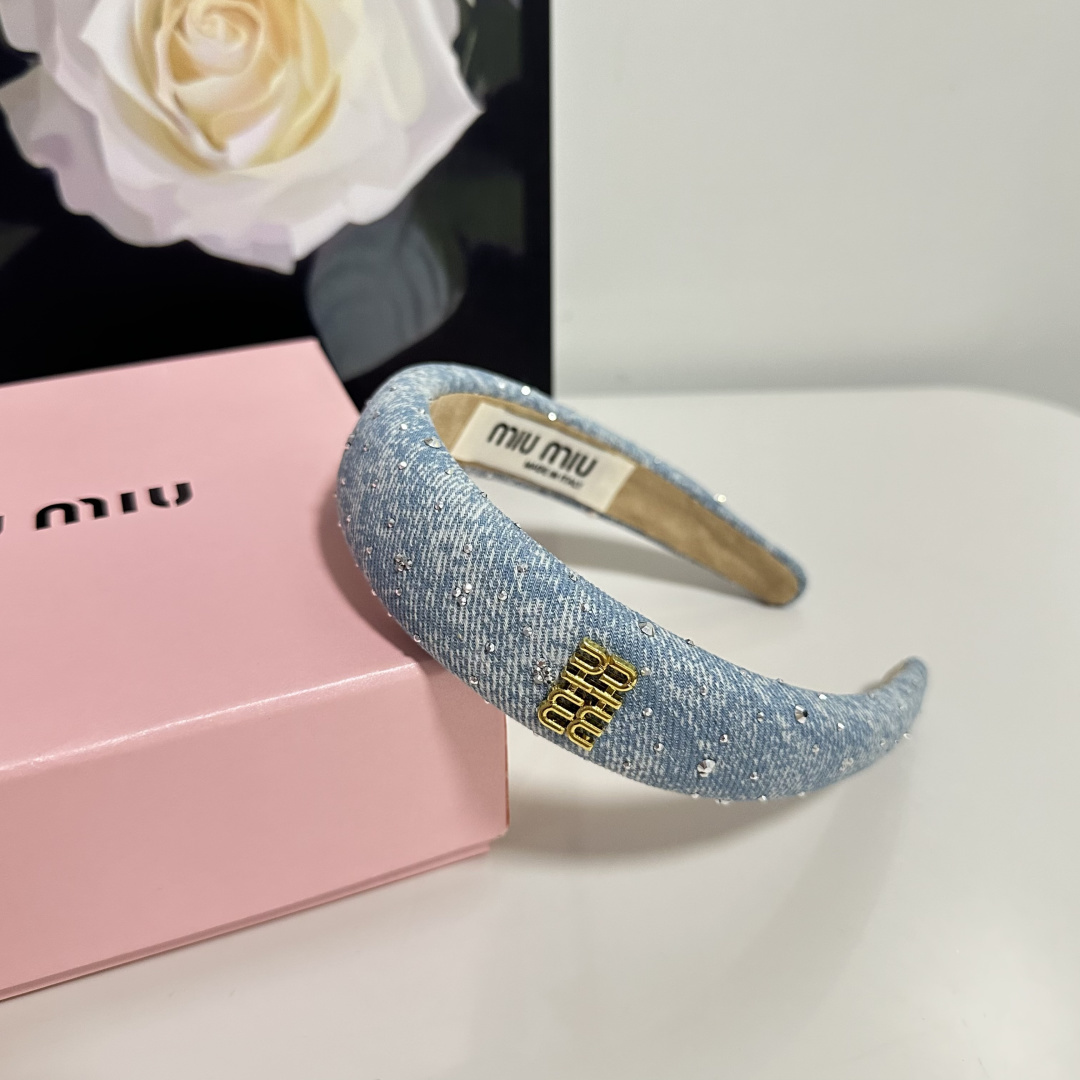 配专柜包装MiuMiu（缪缪）最新发箍小仙女快入手特殊材质 不嘞头可盐可甜～