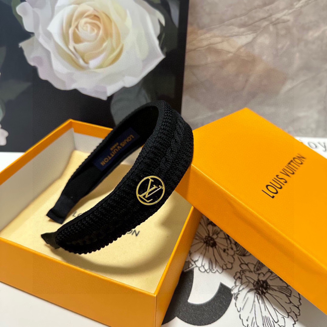 配专柜包装LV（路易威登）最新高工发箍小仙女快入手特殊材质 不嘞头可盐可甜～