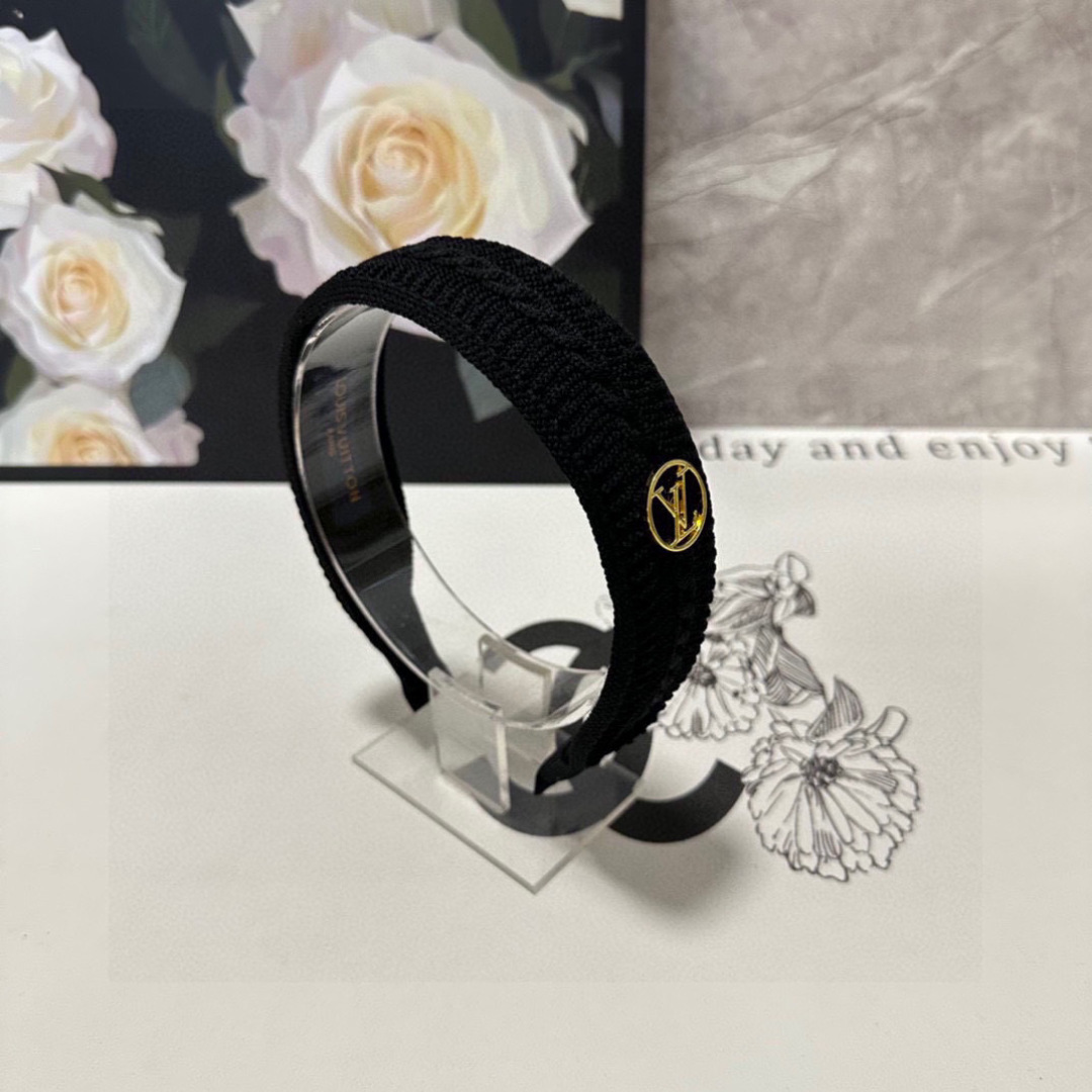 配专柜包装LV（路易威登）最新高工发箍小仙女快入手特殊材质 不嘞头可盐可甜～