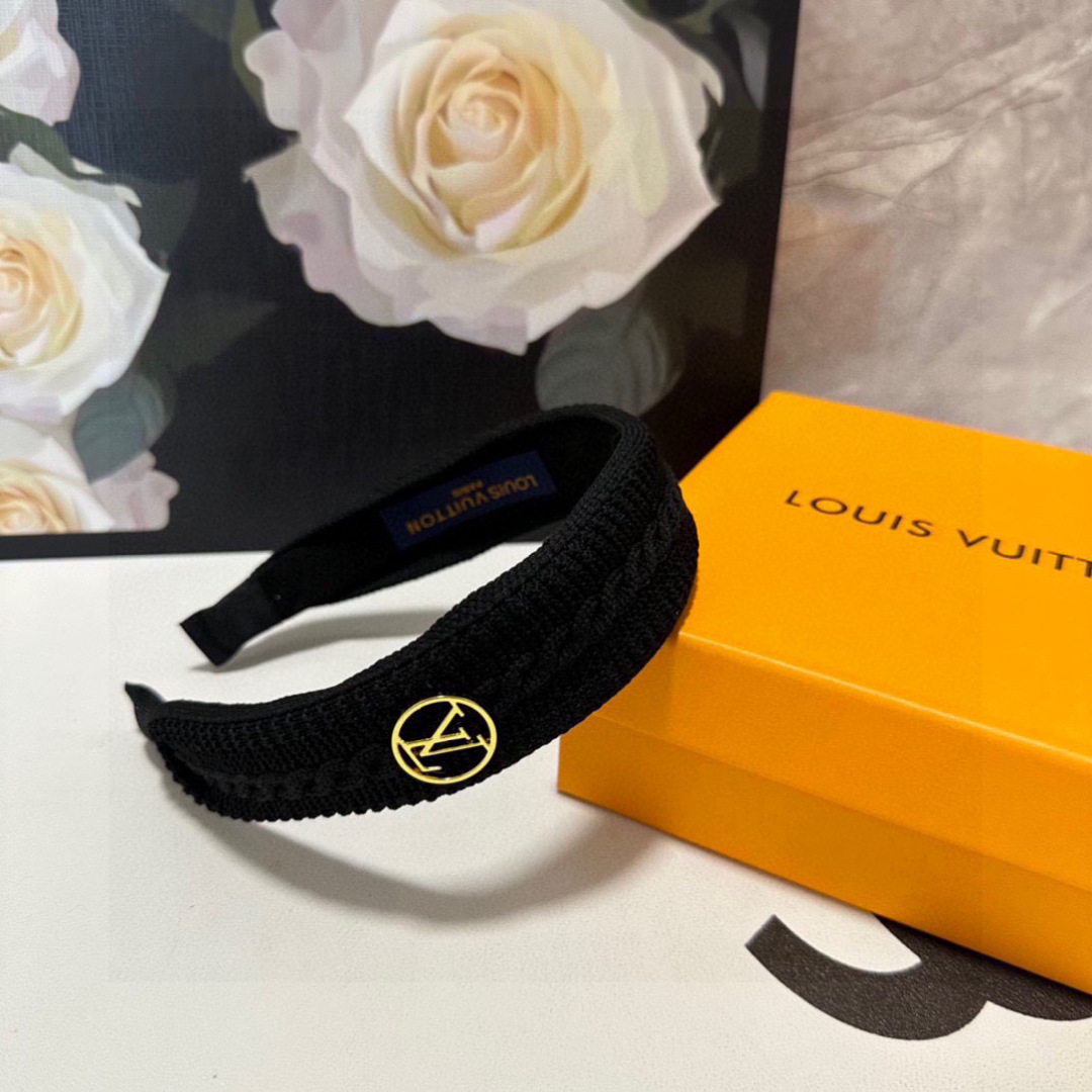 配专柜包装LV（路易威登）最新高工发箍小仙女快入手特殊材质 不嘞头可盐可甜～
