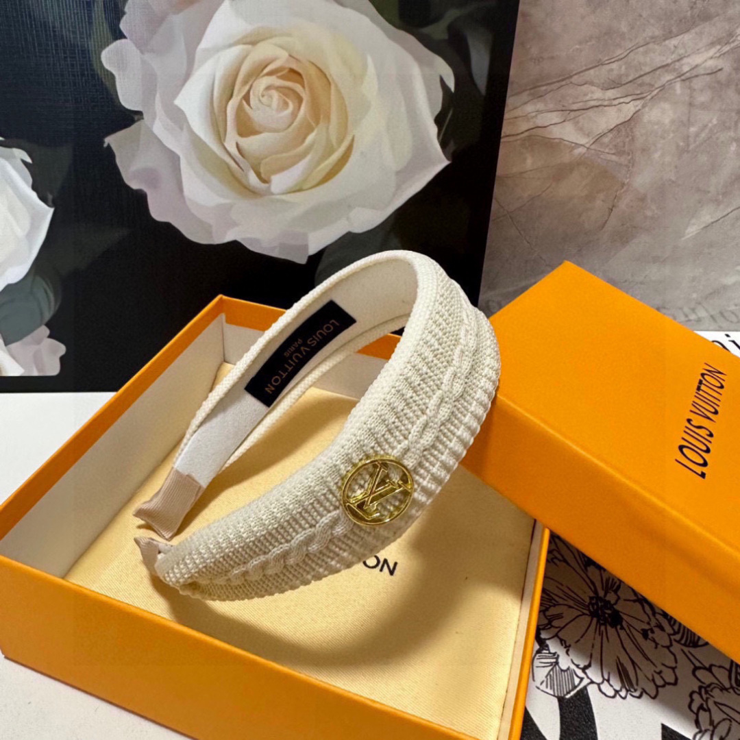 配专柜包装LV（路易威登）最新高工发箍小仙女快入手特殊材质 不嘞头可盐可甜～