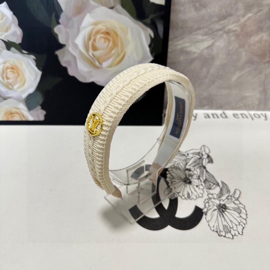 配专柜包装LV（路易威登）最新高工发箍小仙女快入手特殊材质 不嘞头可盐可甜～