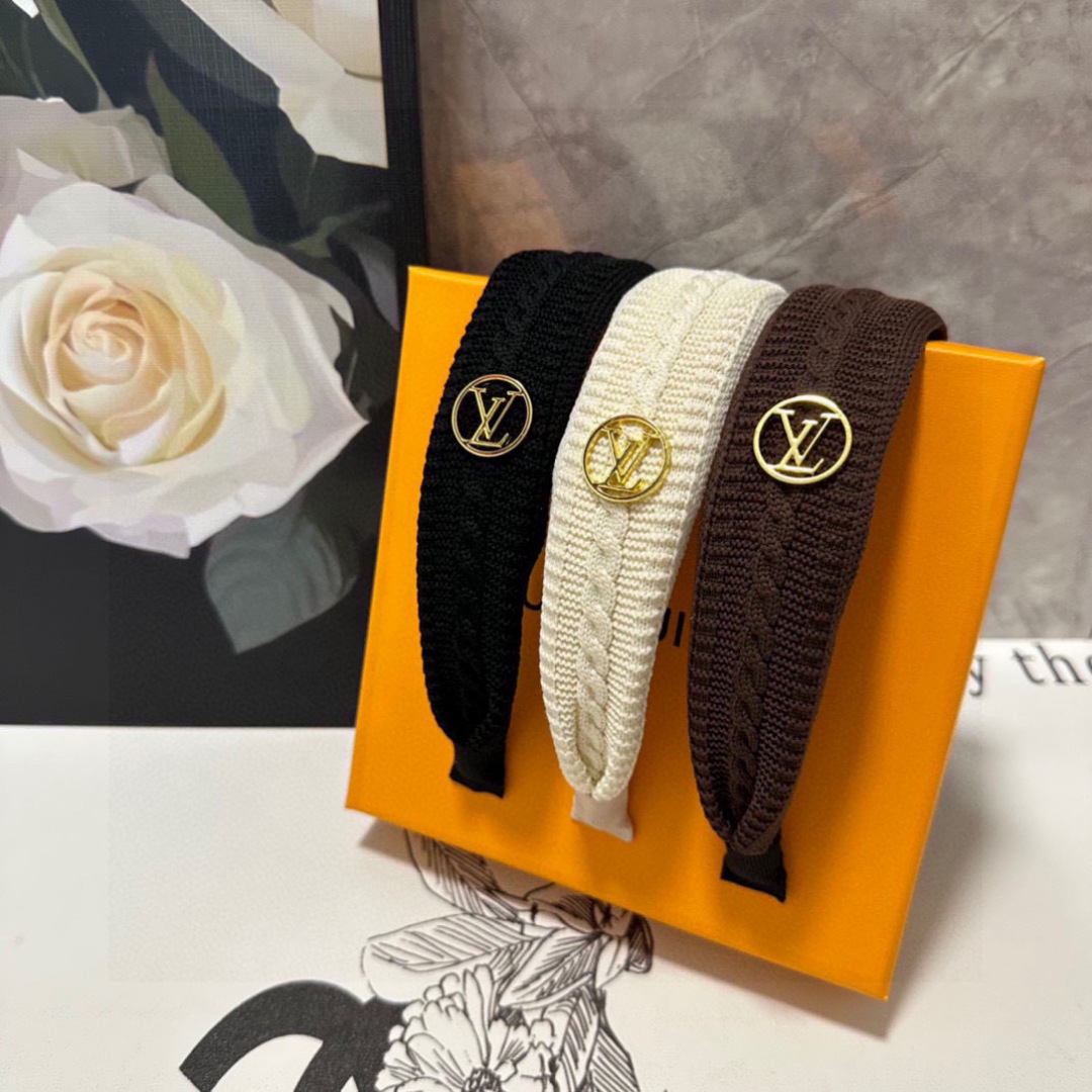 配专柜包装LV（路易威登）最新高工发箍小仙女快入手特殊材质 不嘞头可盐可甜～