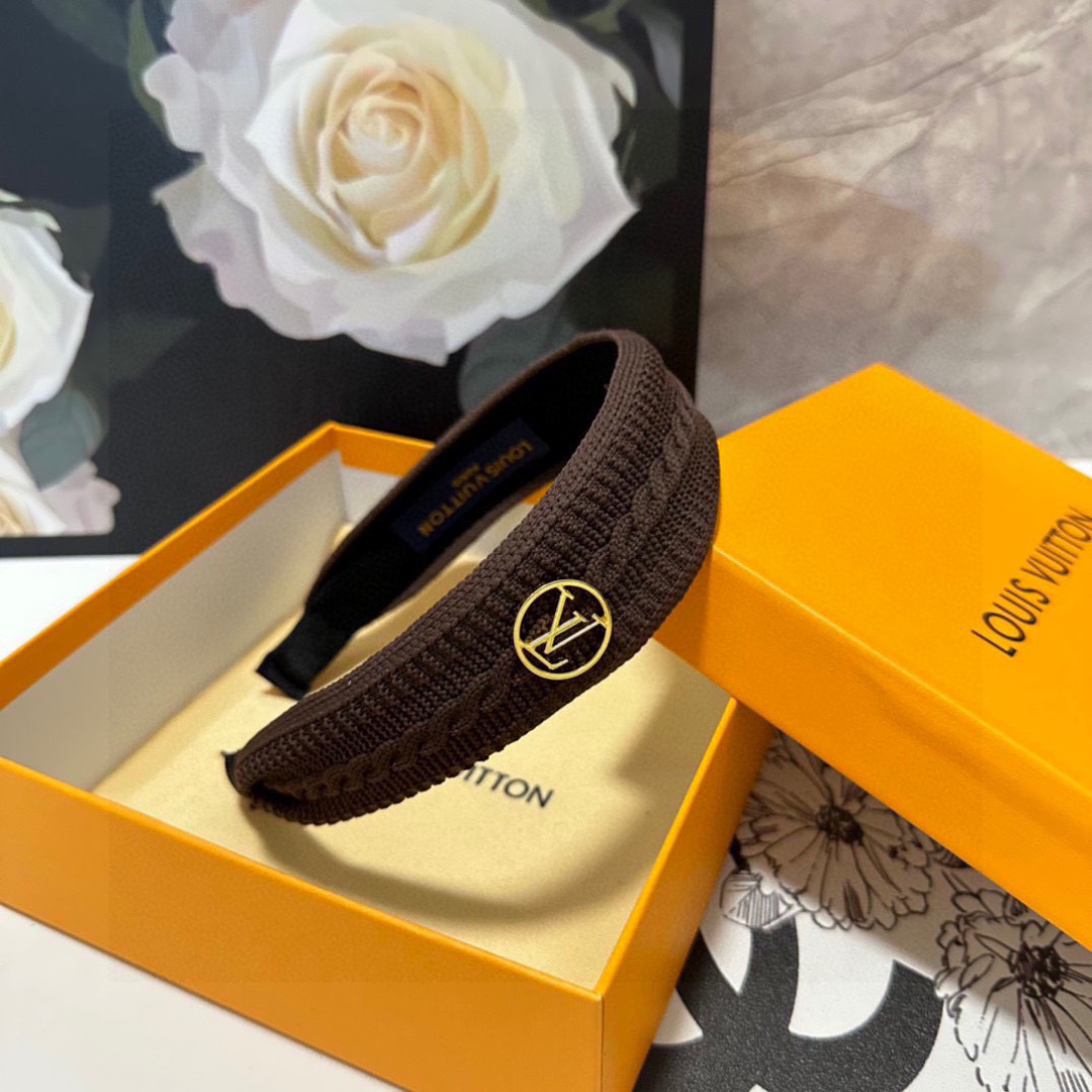 配专柜包装LV（路易威登）最新高工发箍小仙女快入手特殊材质 不嘞头可盐可甜～