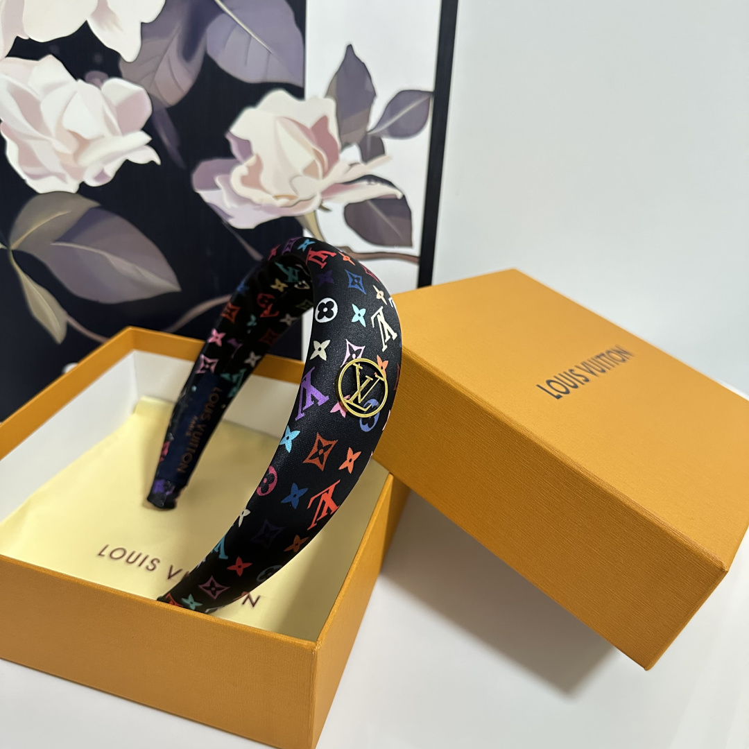 配专柜包装LV（路易威登）最新发箍小仙女快入手特殊材质 不嘞头可盐可甜～