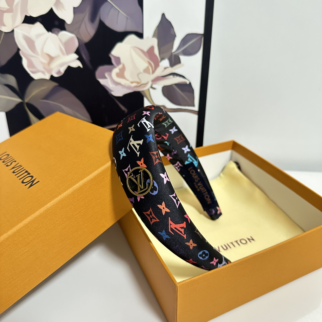 配专柜包装LV（路易威登）最新发箍小仙女快入手特殊材质 不嘞头可盐可甜～