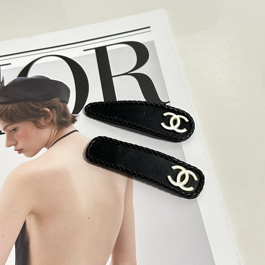 （一对）配全套包装Chanel（香奈儿）今年最好卖的新款Vintage中古复古发夹超仙的一对 时髦精 随