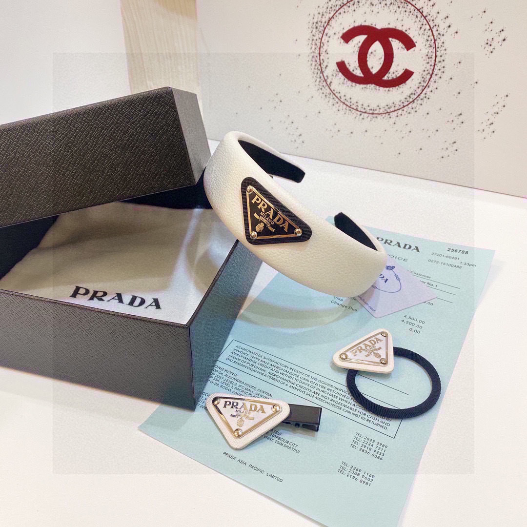 爆款 （三件套）配专柜包装PRADA（普拉达）发箍、发圈、发夹（三件套）可分开搭配 经典logo 非常洋