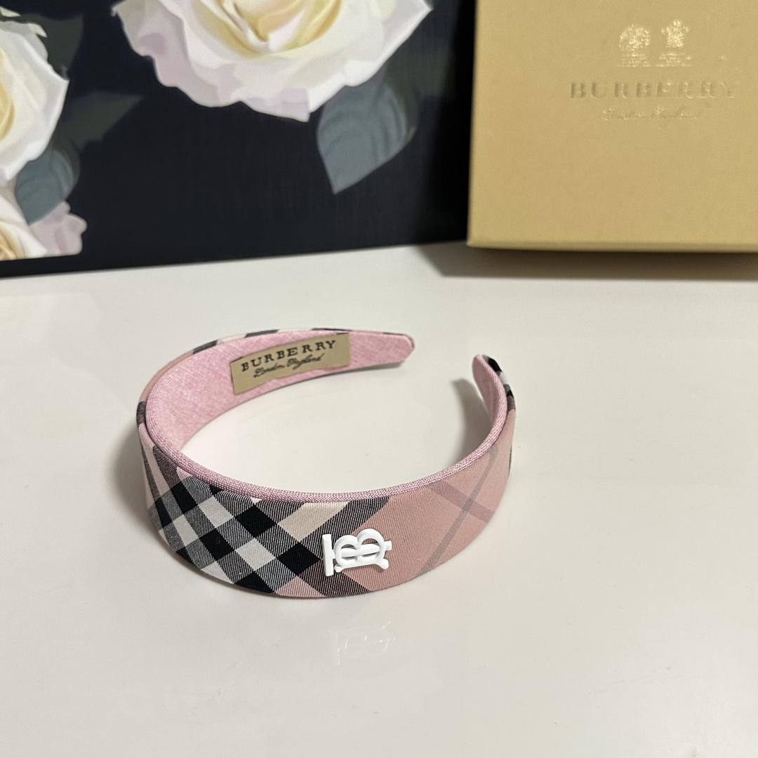 配专柜包装Burberry （巴宝莉）最新发箍小仙女快入手特殊材质 不嘞头可盐可甜～