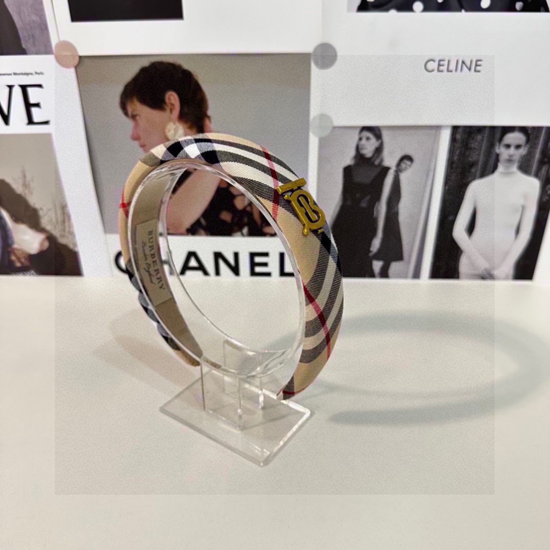 配专柜包装BURBERRY （巴宝莉）最新发箍小仙女快入手特殊材质 不嘞头可盐可甜～