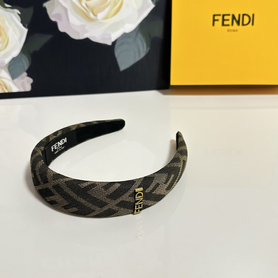 配专柜包装FENDI（芬迪）最新FF发箍小仙女快入手特殊材质 不嘞头可盐可甜