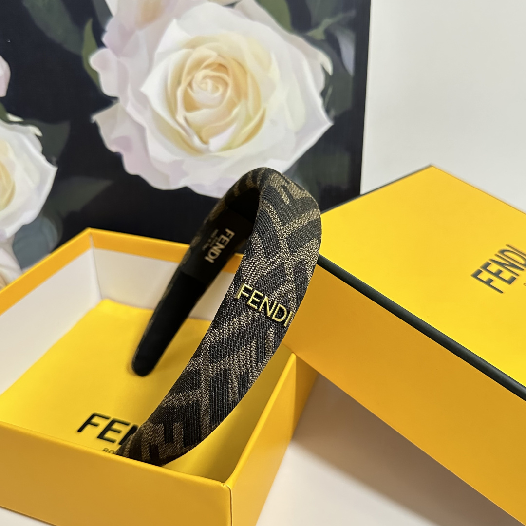 配专柜包装FENDI（芬迪）最新FF发箍小仙女快入手特殊材质 不嘞头可盐可甜