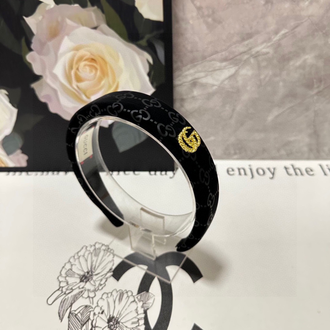 配专柜包装Gucci（古驰）最新发箍小仙女快入手特殊材质 不嘞头可盐可甜～