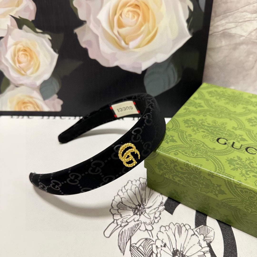 配专柜包装Gucci（古驰）最新发箍小仙女快入手特殊材质 不嘞头可盐可甜～