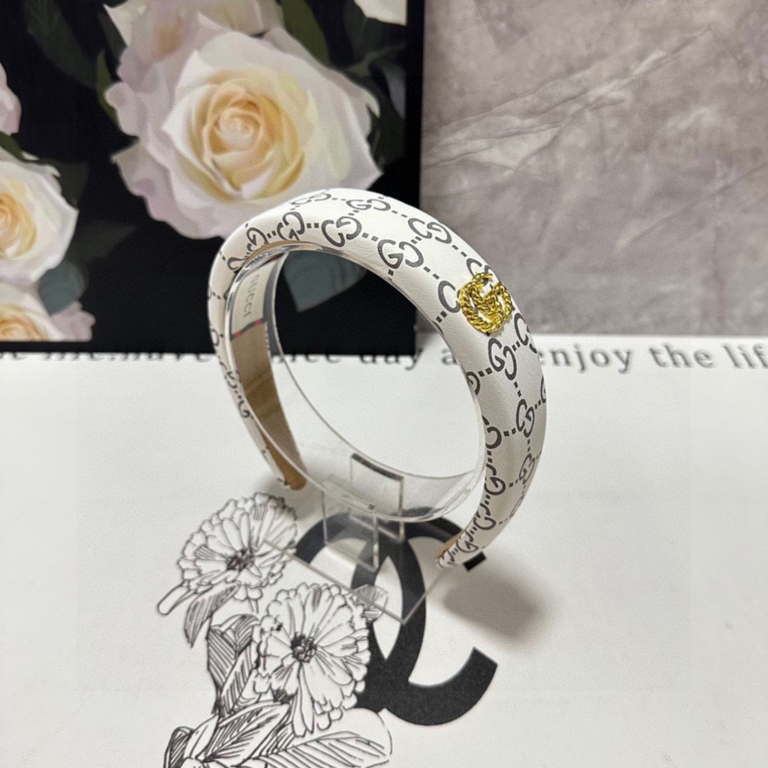 配专柜包装Gucci（古驰）最新发箍小仙女快入手特殊材质 不嘞头可盐可甜～
