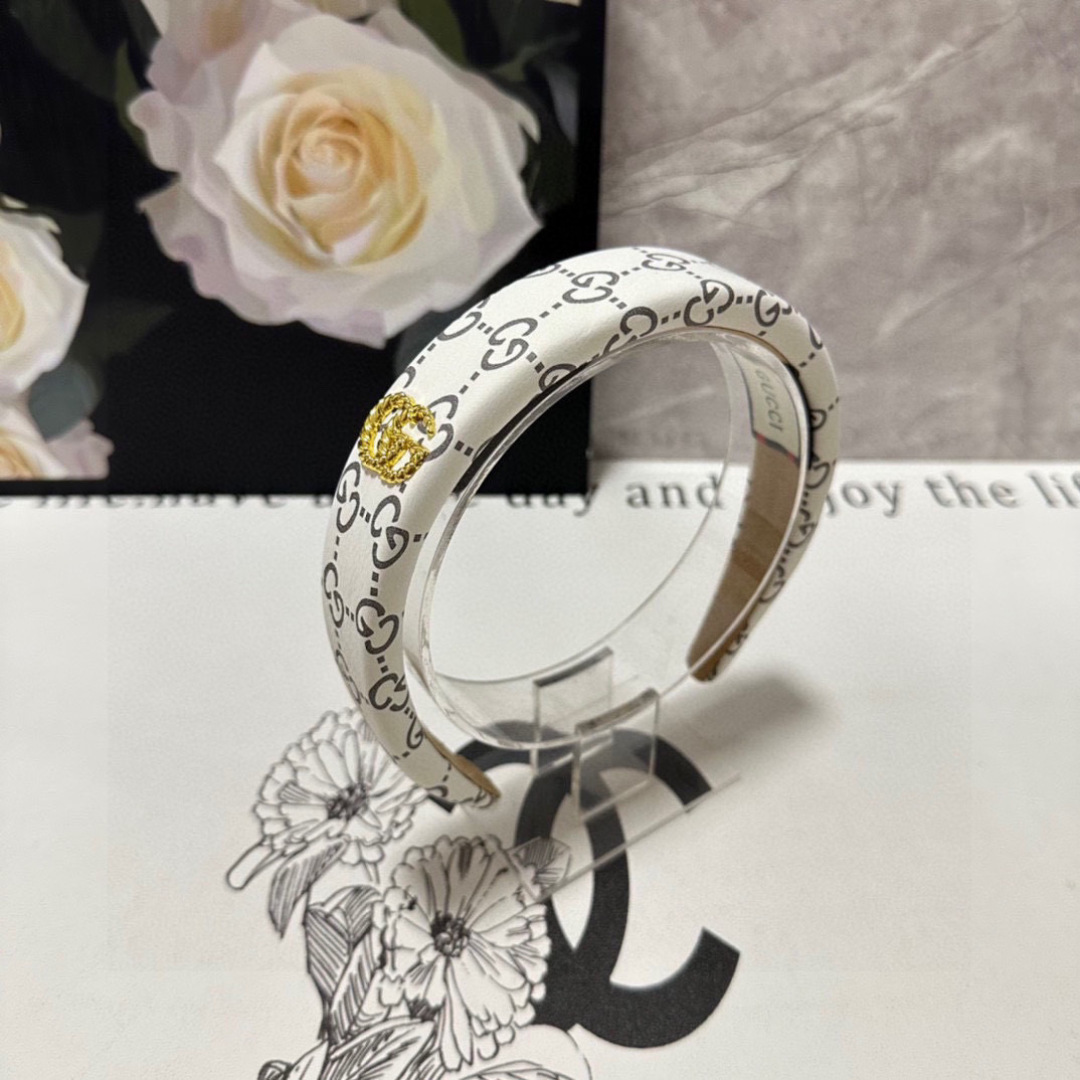 配专柜包装Gucci（古驰）最新发箍小仙女快入手特殊材质 不嘞头可盐可甜～