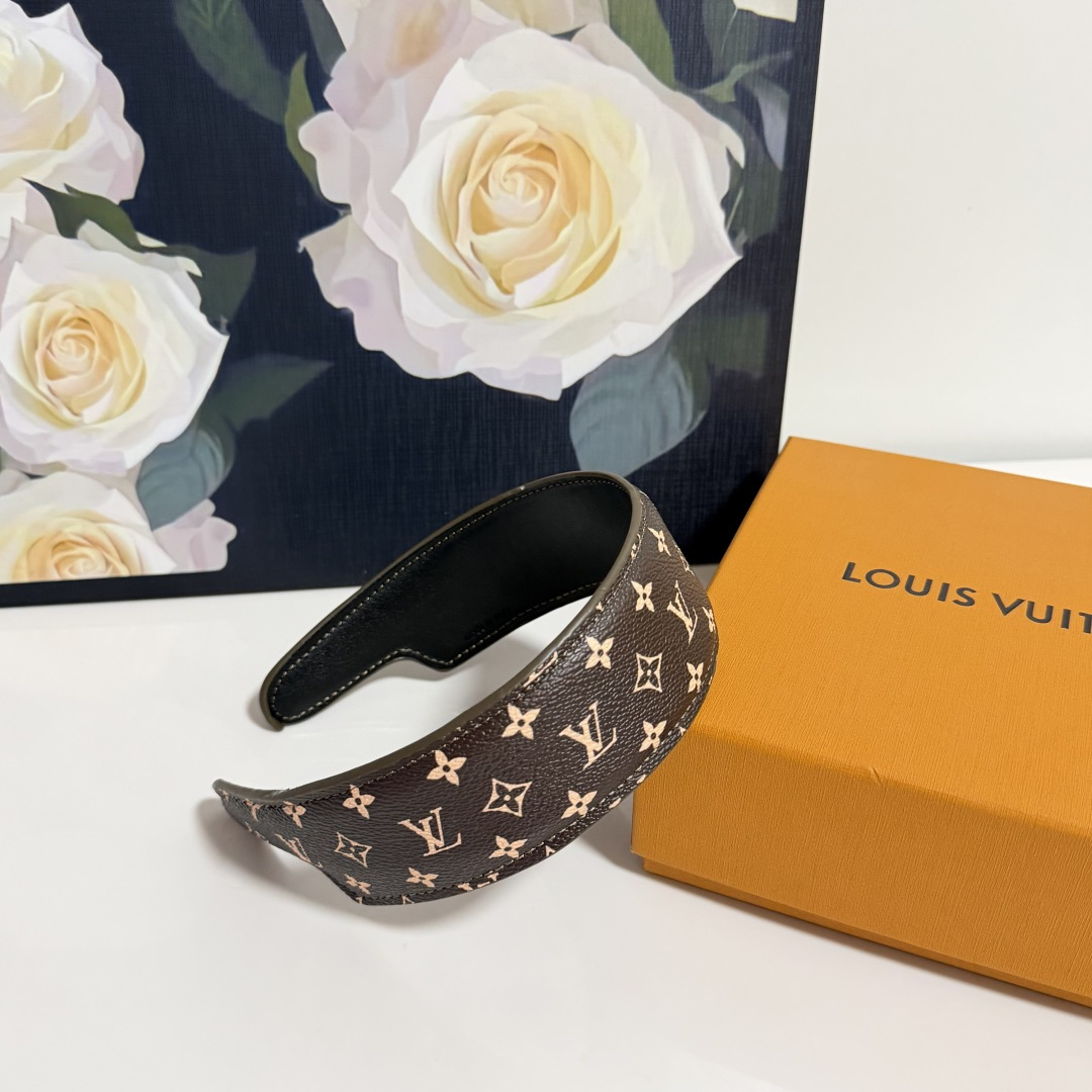 爆款来袭🔥 配包装 专柜1比1 材质# LV（路易威登）最新老花爆款，所见即所得，新款弹力质感手感都非常