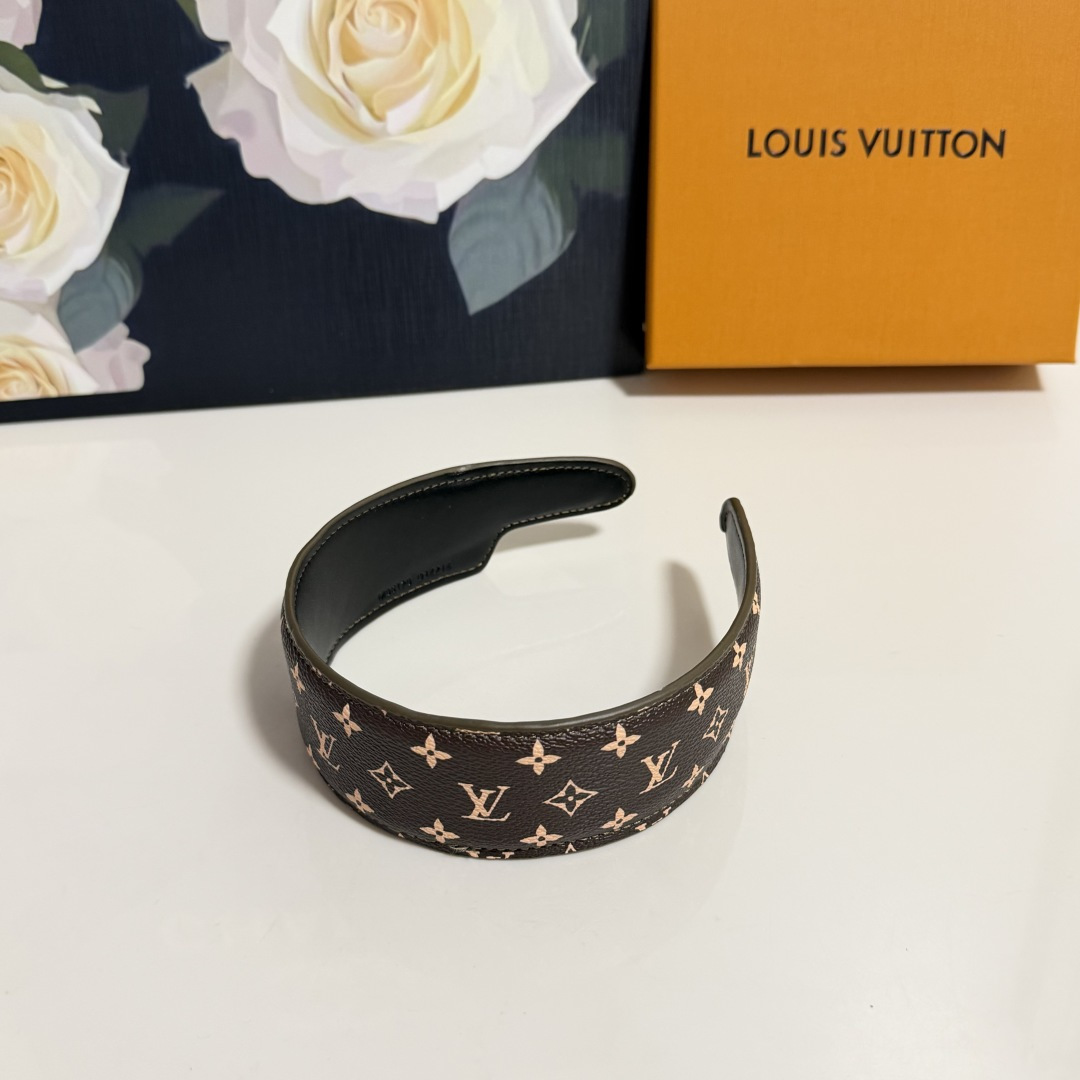 爆款来袭🔥 配包装 专柜1比1 材质# LV（路易威登）最新老花爆款，所见即所得，新款弹力质感手感都非常