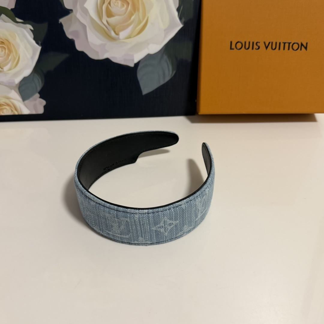 爆款来袭🔥 配包装 专柜1比1 材质# LV（路易威登）最新老花爆款，所见即所得，新款弹力质感手感都非常