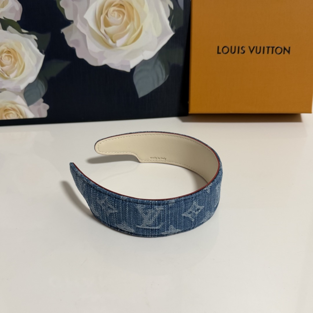 爆款来袭🔥 配包装 专柜1比1 材质# LV（路易威登）最新老花爆款，所见即所得，新款弹力质感手感都非常