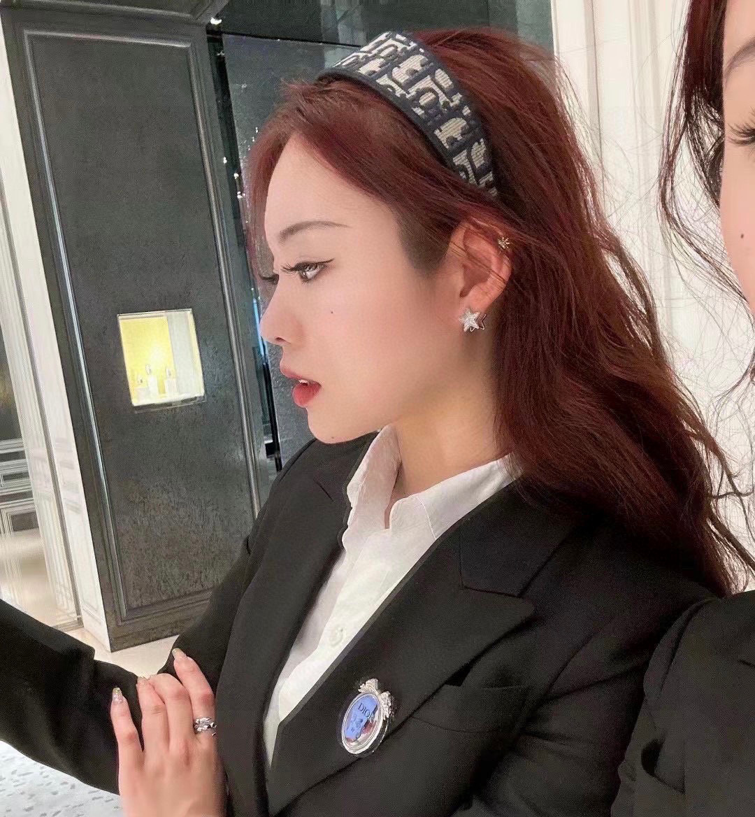 爆款来袭🔥 配包装 专柜1比1 材质# DIOR（迪奥）最新爆款，所见即所得，新款弹力质感手感都非常好 