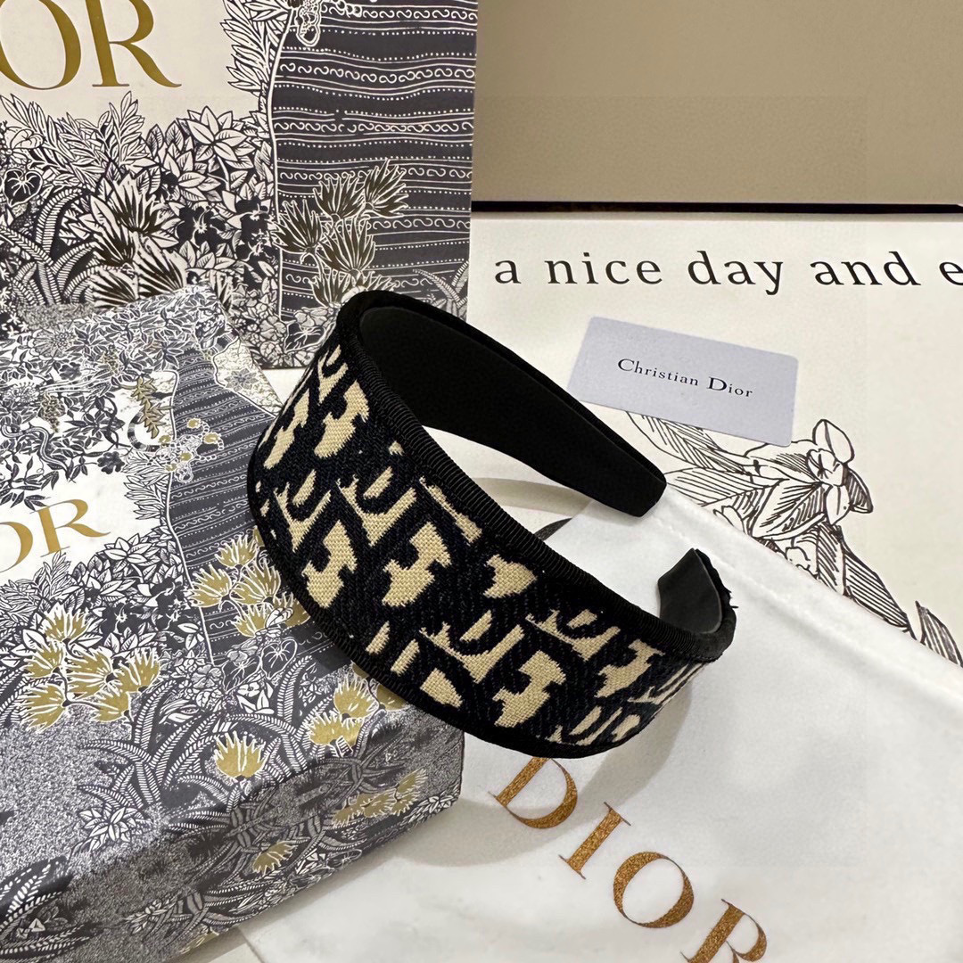 爆款来袭🔥 配包装 专柜1比1 材质# DIOR（迪奥）最新爆款，所见即所得，新款弹力质感手感都非常好 