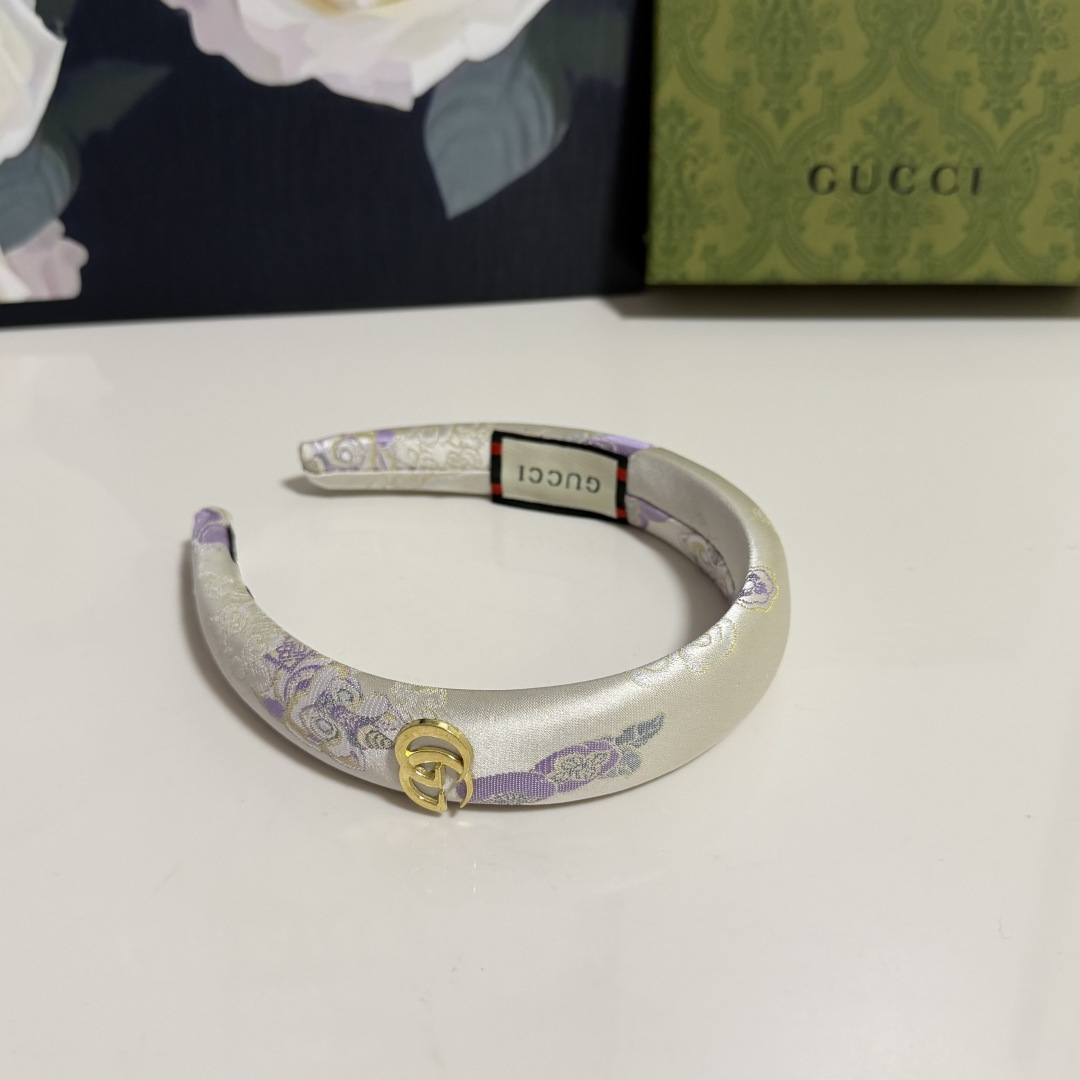 配专柜包装Gucci（古驰）最新发箍小仙女快入手特殊材质 不嘞头可盐可甜～