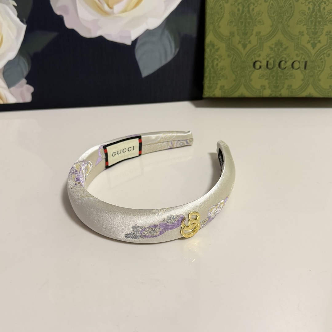 配专柜包装Gucci（古驰）最新发箍小仙女快入手特殊材质 不嘞头可盐可甜～