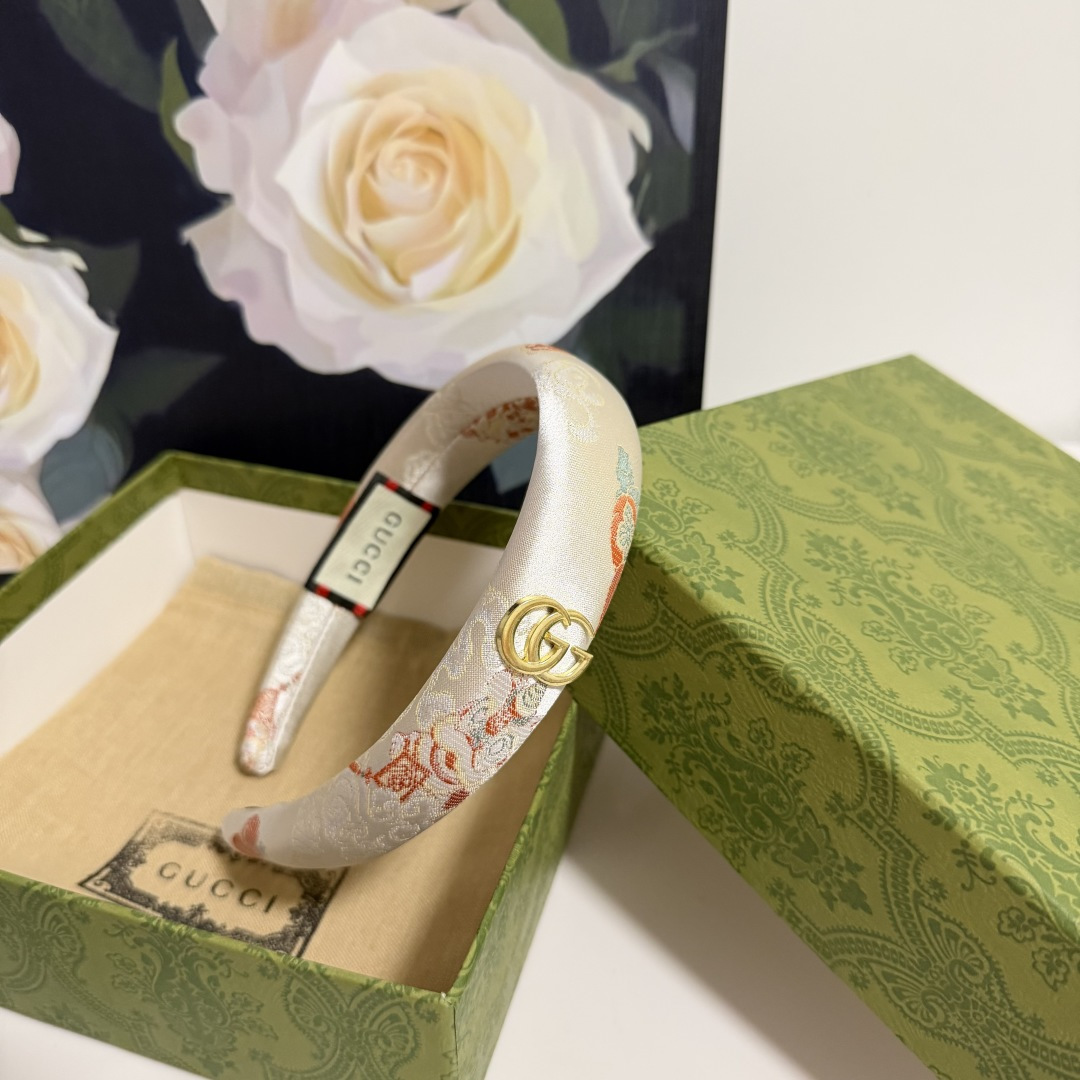 配专柜包装Gucci（古驰）最新发箍小仙女快入手特殊材质 不嘞头可盐可甜～
