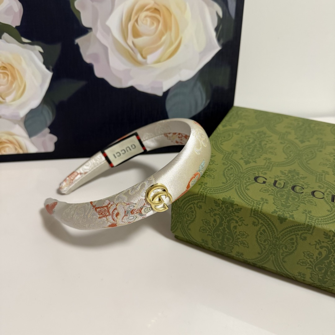 配专柜包装Gucci（古驰）最新发箍小仙女快入手特殊材质 不嘞头可盐可甜～