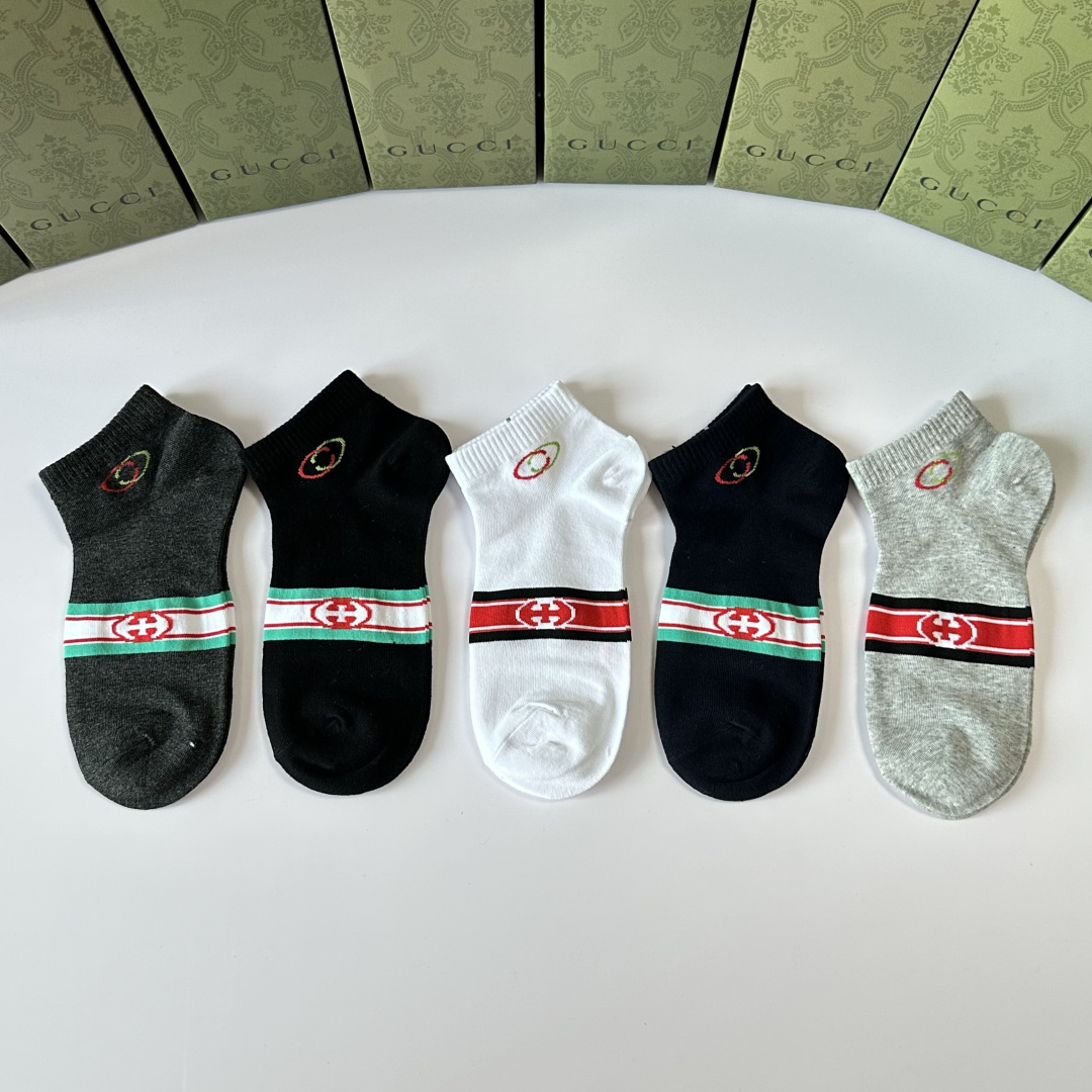 NO:766601,Special counter packaging Gucci's new short and medium style pile socks!  Five pairs in a box, synchronized tube socks at the counter, big brands going out on the street, must-have socks for fashionistas, stockings, socks, gucci, gucci, socks19860909特配专柜包装 Gucci（古驰）新款中短款堆堆袜袜子！一盒五双,专柜同步筒袜袜子,大牌出街,潮人必备超好搭袜子,丝袜,袜子,gucci,gucci,socks,accessory