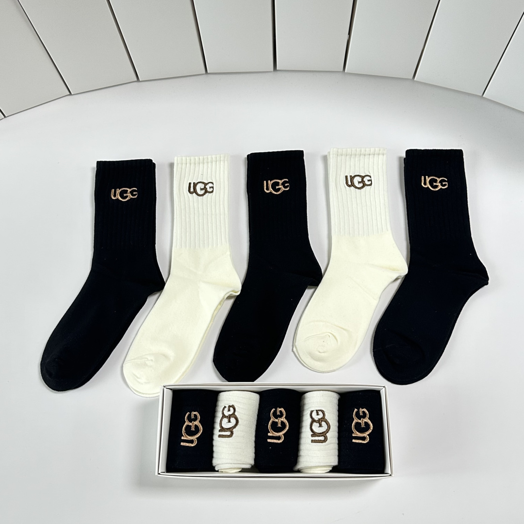 💛配包装UGG，新款刺绣双针中长款堆堆袜袜子！一盒五双， 专柜同步筒款袜子，💛大牌出街，潮人必备🔥超好搭