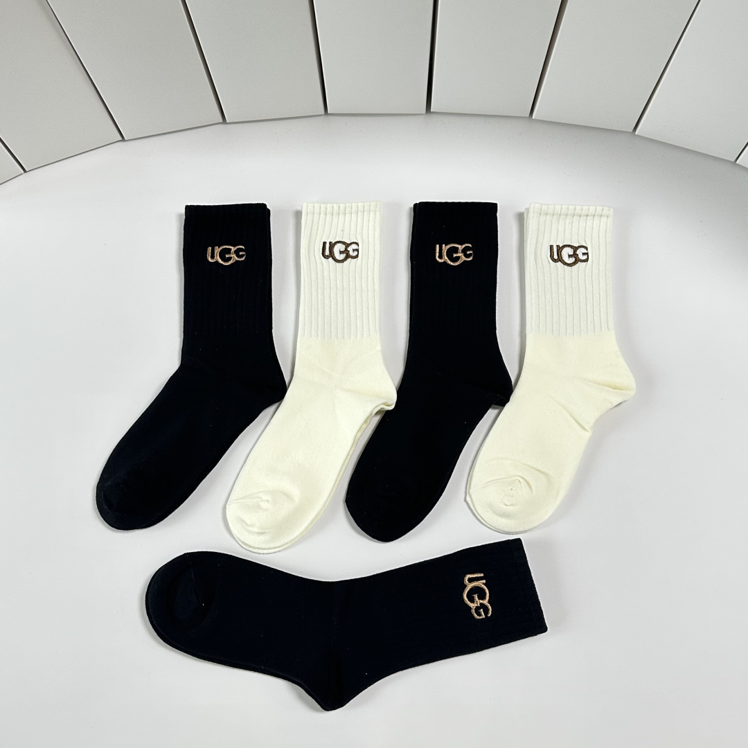 💛配包装UGG，新款刺绣双针中长款堆堆袜袜子！一盒五双， 专柜同步筒款袜子，💛大牌出街，潮人必备🔥超好搭